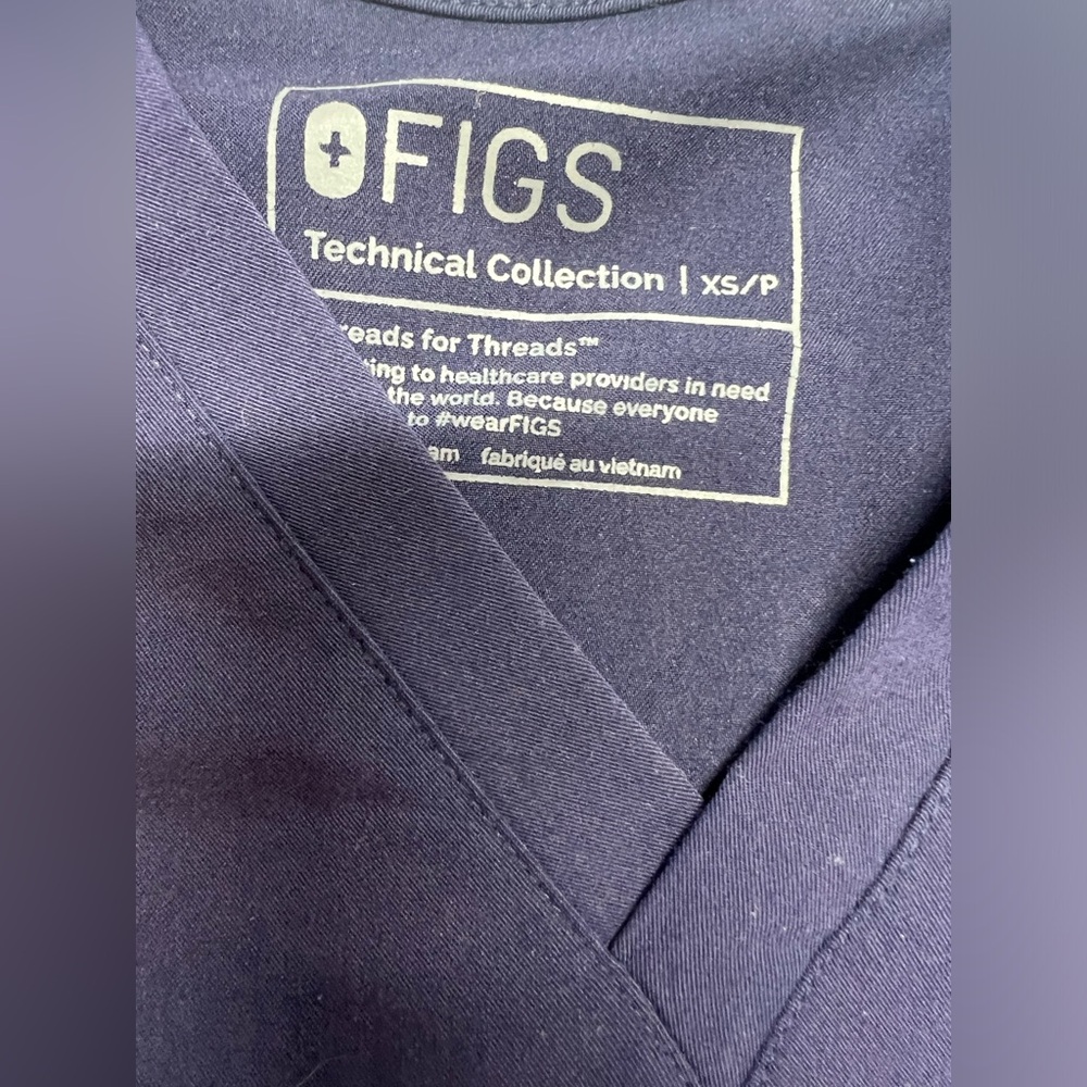 Figs Women’s Catarina One-Pocket Scrub Top Navy Size Small XS